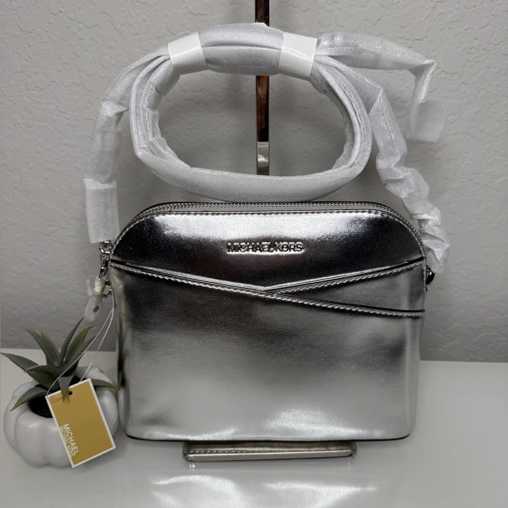3 pcs MICHAEL KORS Jet Set Travel Dome Crossbody Bag, Coinpouch & Purse Hook! - Picture 4 of 15